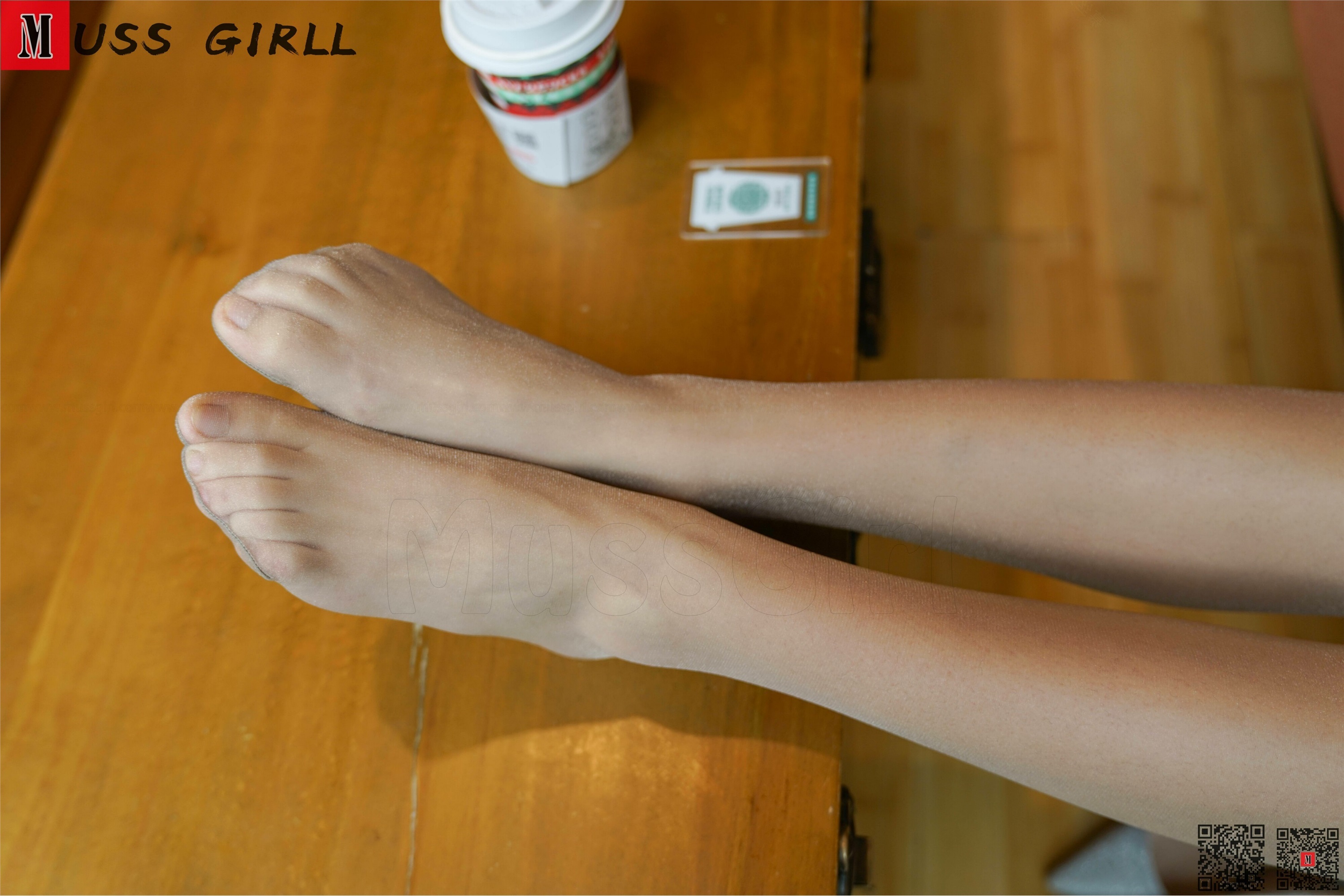 MussGirl慕丝女郎  NO.167 红色皮裙肉丝